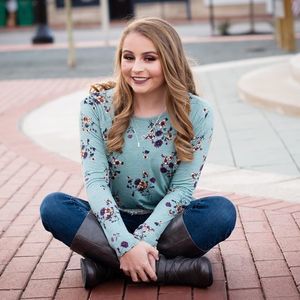 Meet your Posher, Abigail